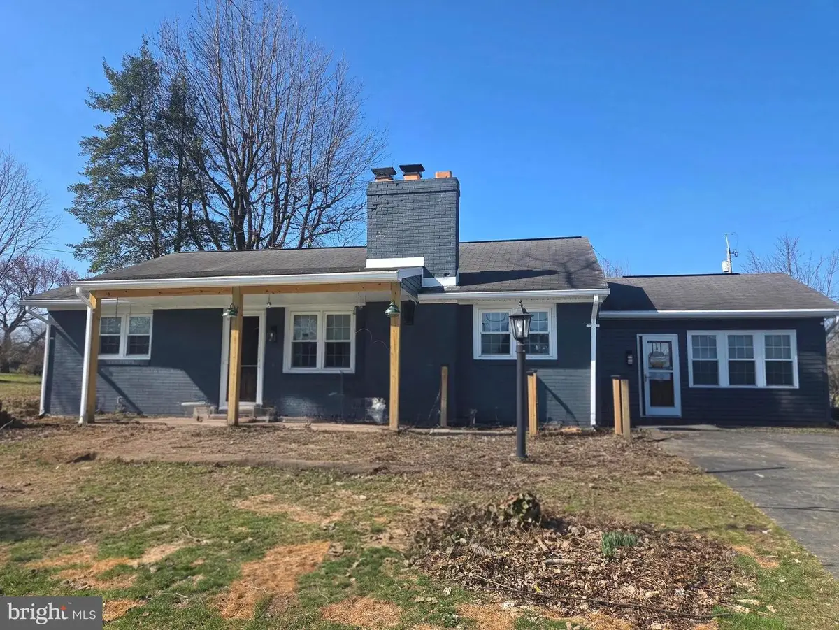 212 Barcroft Rd, York, PA 17406 - #1