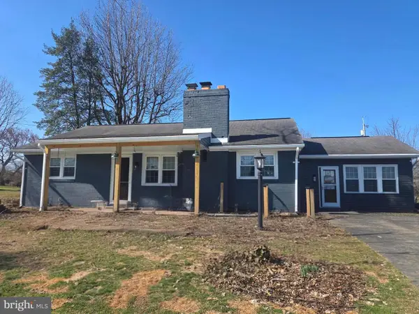 212 Barcroft Rd, YORK, PA 17406