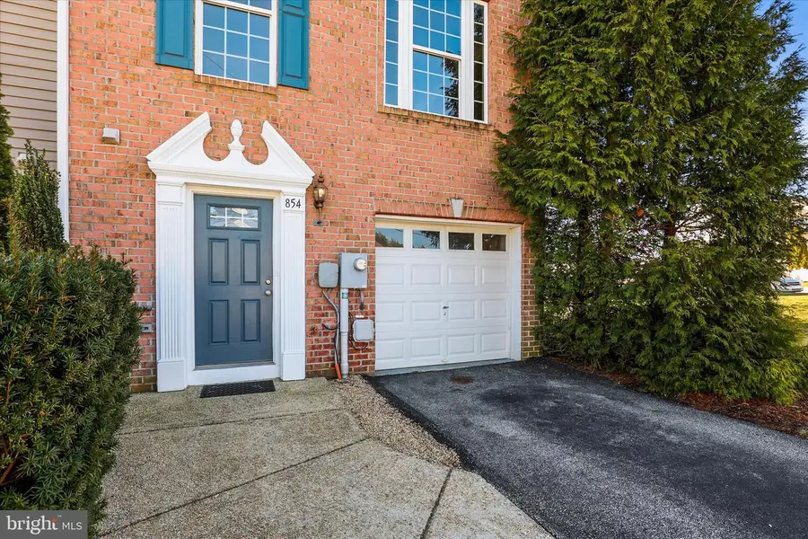 854 Blossom Dr, Hanover, PA 17331 - #3