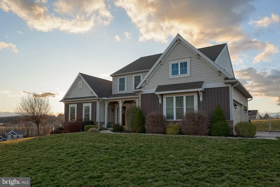 8 Ivanhoe Ln, Wrightsville, PA 17368 - #2