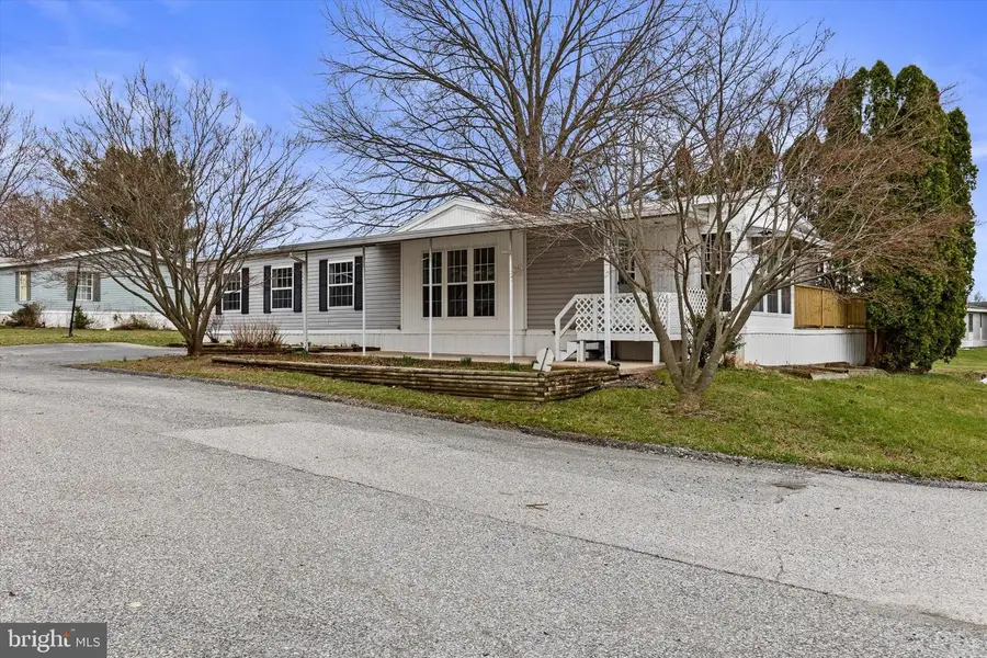 77 Daisy Ln, Dover, PA 17315 - #3