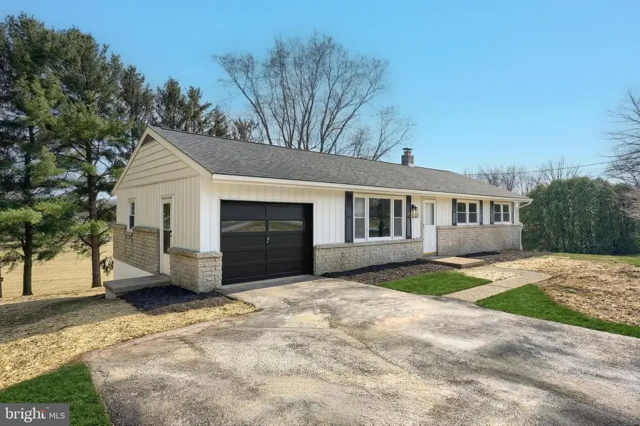 880 Springvale Rd, Red Lion, PA 17356 - #3