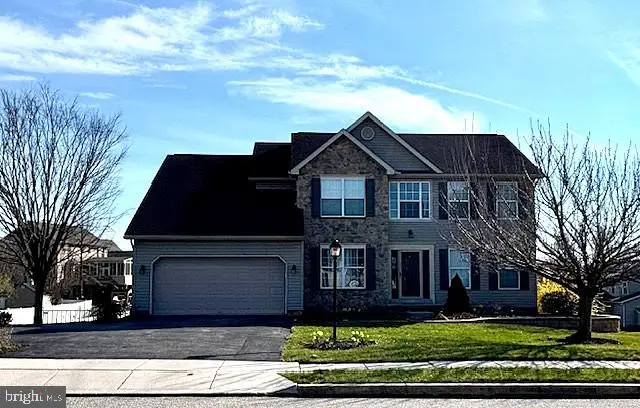 5010 Grandview Rd, Hanover, PA 17331 - #1