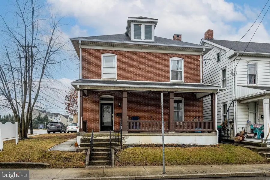 819-8191/2 York St, Hanover, PA 17331 - #3