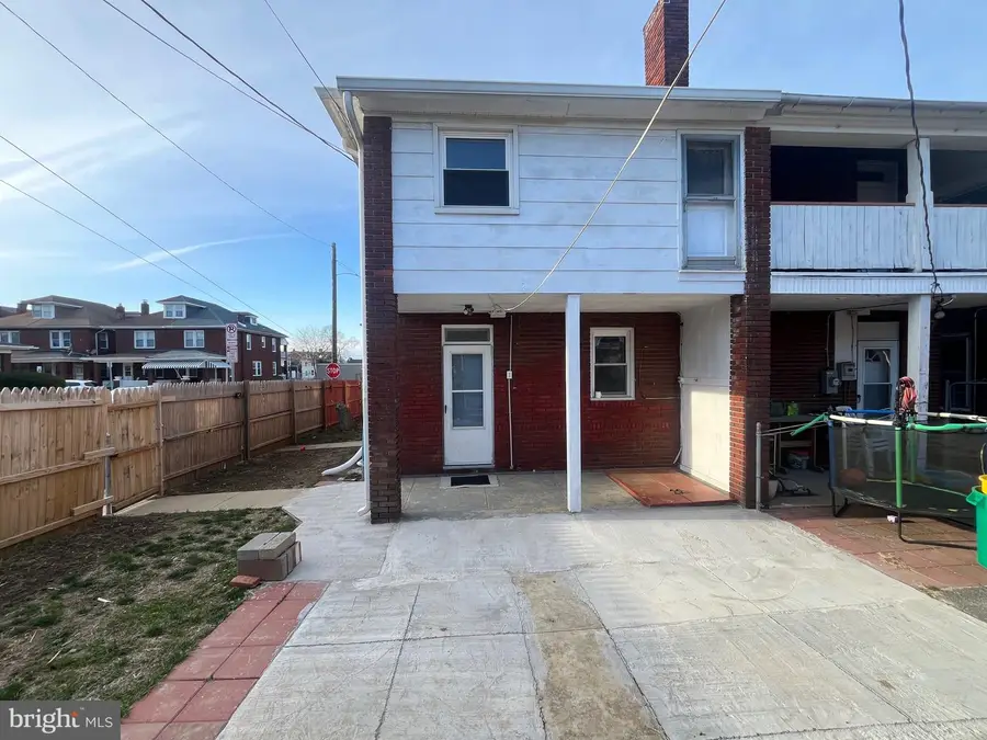 240 Harding Ct, York, PA 17403 - #2