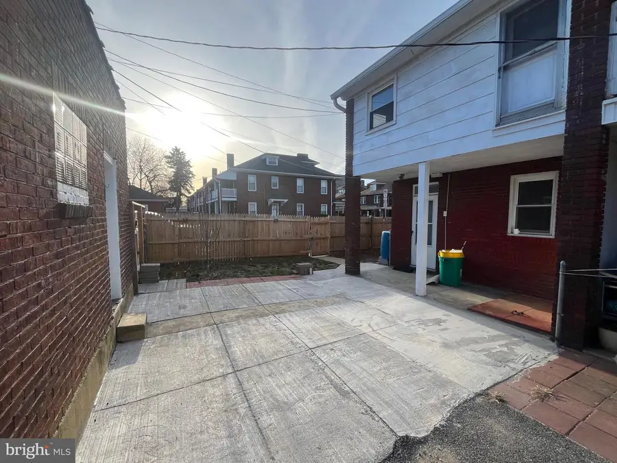 240 Harding Ct, York, PA 17403 - #3