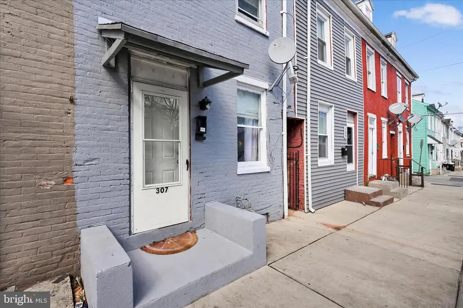 307 E Walnut St, York, PA 17403 - #2