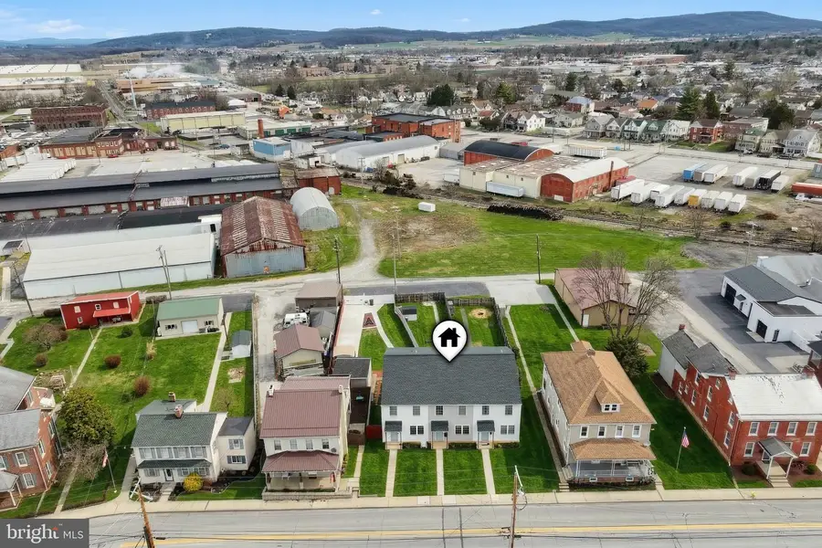 263-a 3rd St, Hanover, PA 17331 - #2