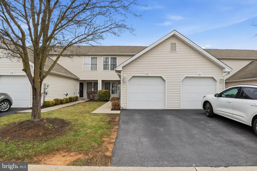 612 Mallard Dr, Etters, PA 17319 - #2