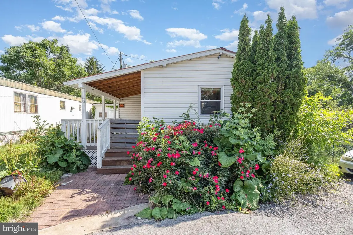 40 Meadowbrook Ct, New Cumberland, PA 17070 - #1