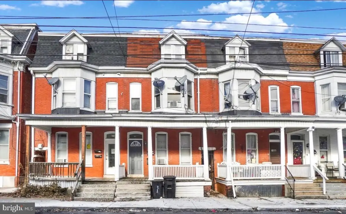 611 W King St, York, PA 17403 - #1