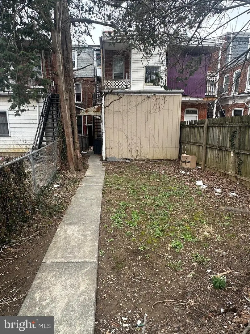 611 W King St, York, PA 17403 - #3