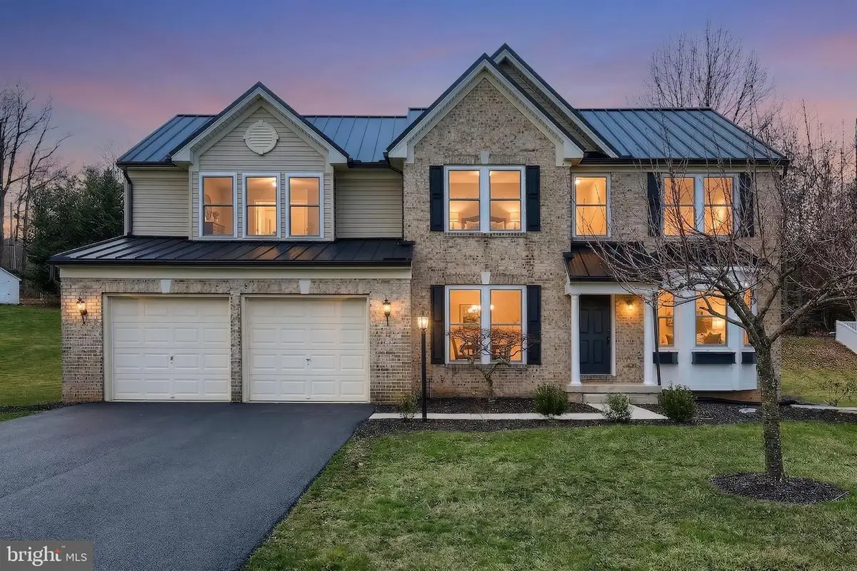 735 Clydesdale Dr, York, PA 17402 - #1