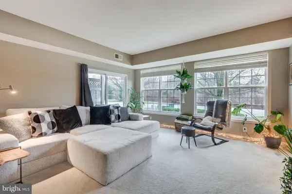 304 N Marshview Rd #304, STEWARTSTOWN, PA 17363