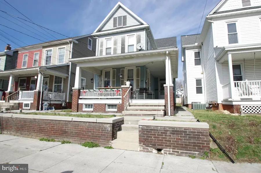 325 High St, Hanover, PA 17331 - #3