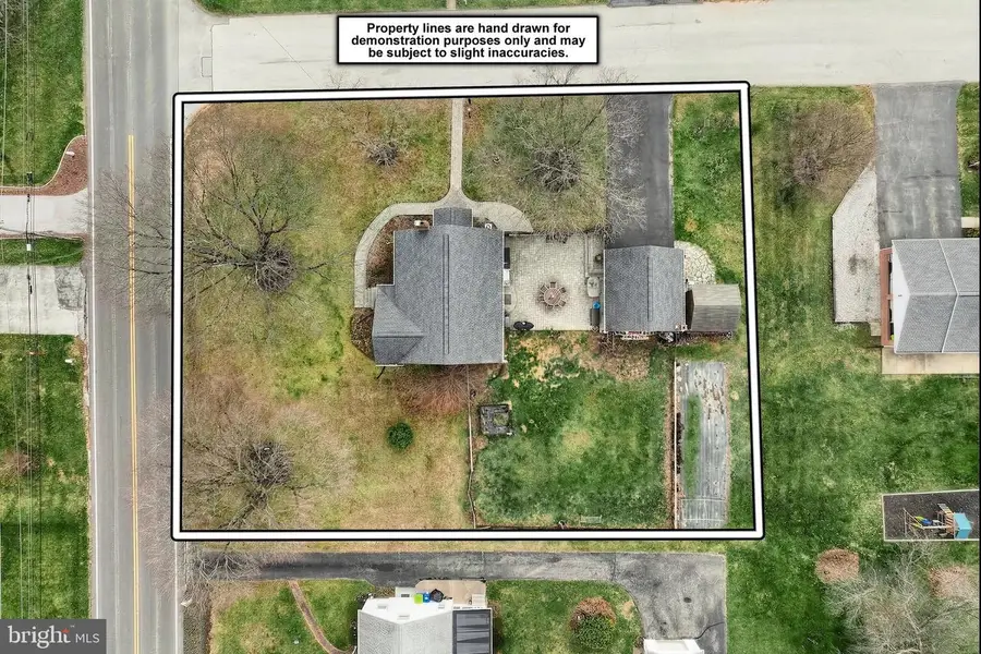 1826 Powder Mill Rd, York, PA 17402 - #3