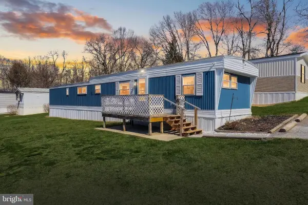 4 Mill St, YORK, PA 17406