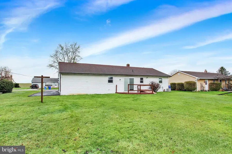 233 Lena Dr, York, PA 17408 - #3