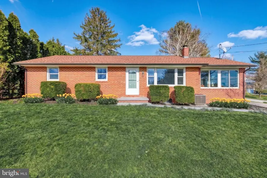 2347 Mardale Dr, York, PA 17403 - #3