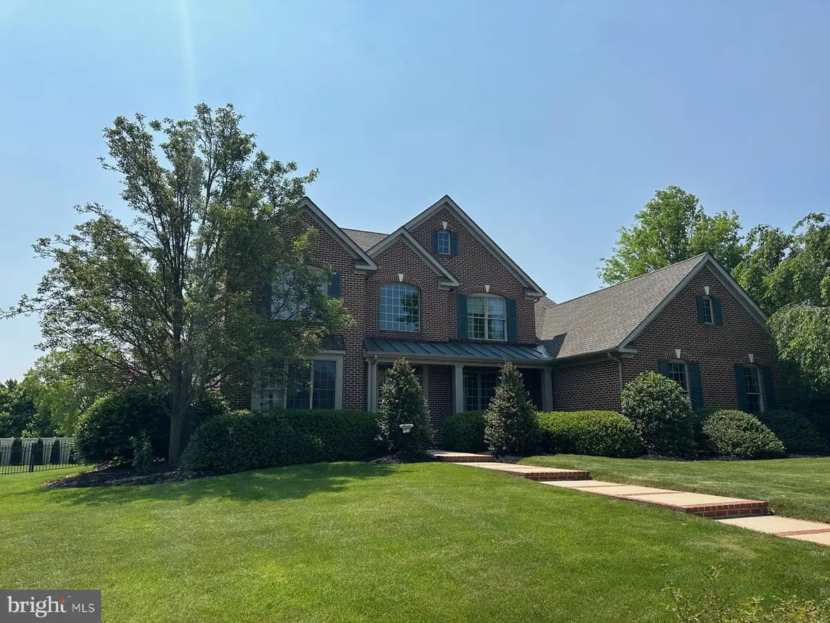 2119 Bernays Dr, York, PA 17404 - #1