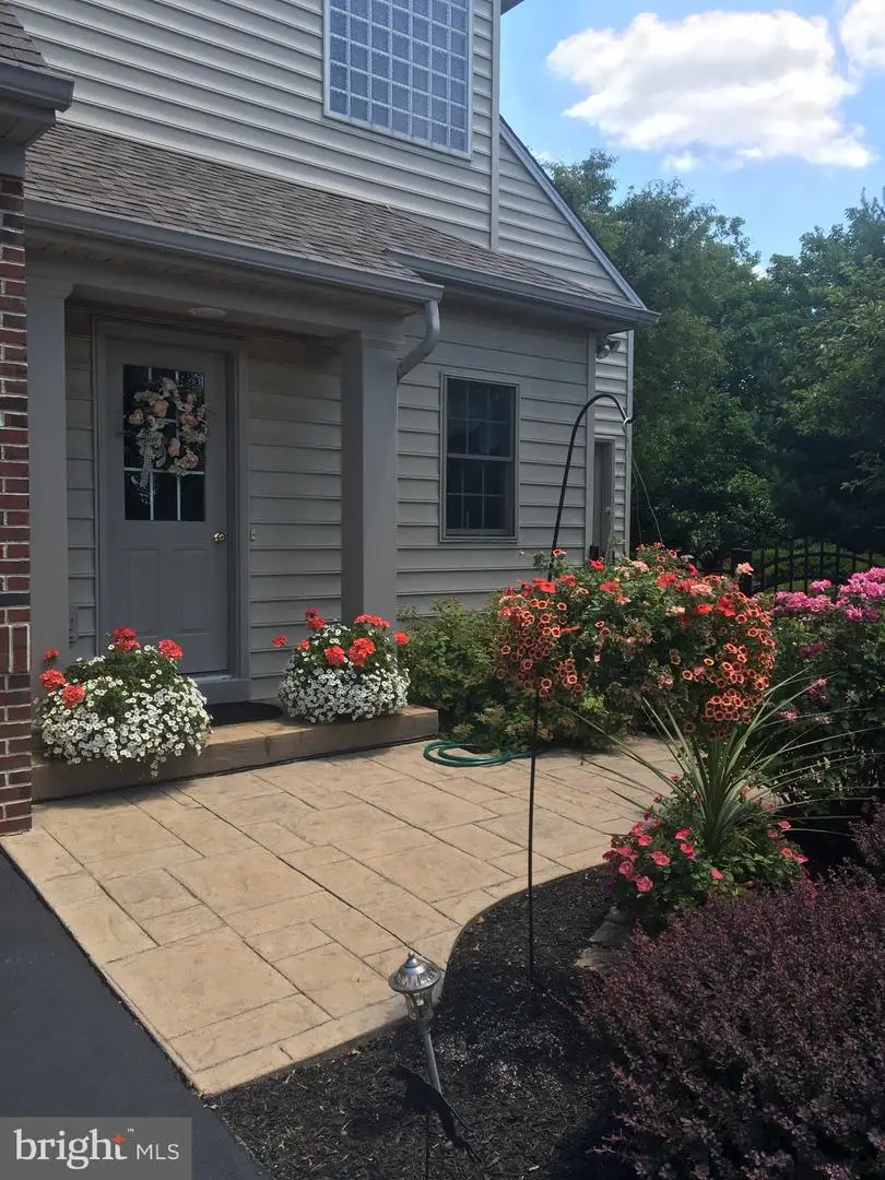 2119 Bernays Dr, York, PA 17404 - #2