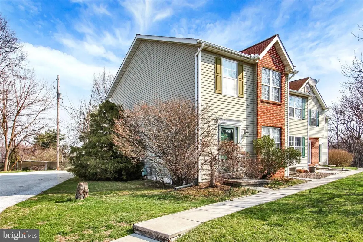 170 Morningstar Ct, Hanover, PA 17331 - #1