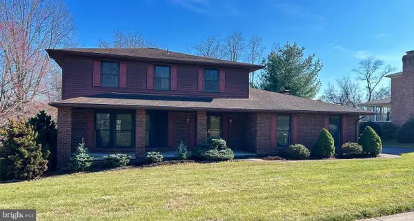 3745 Starview Dr, YORK, PA 17402