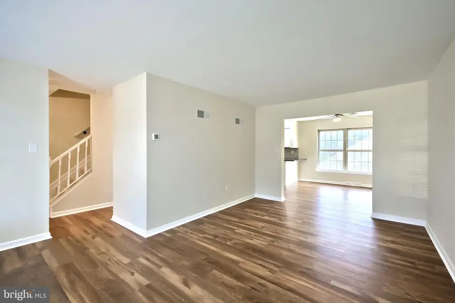 152 Crown Pointe Dr, York, PA 17402 - #2