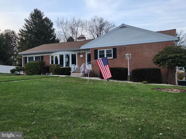 91 Lynbrook Dr S, YORK, PA 17402