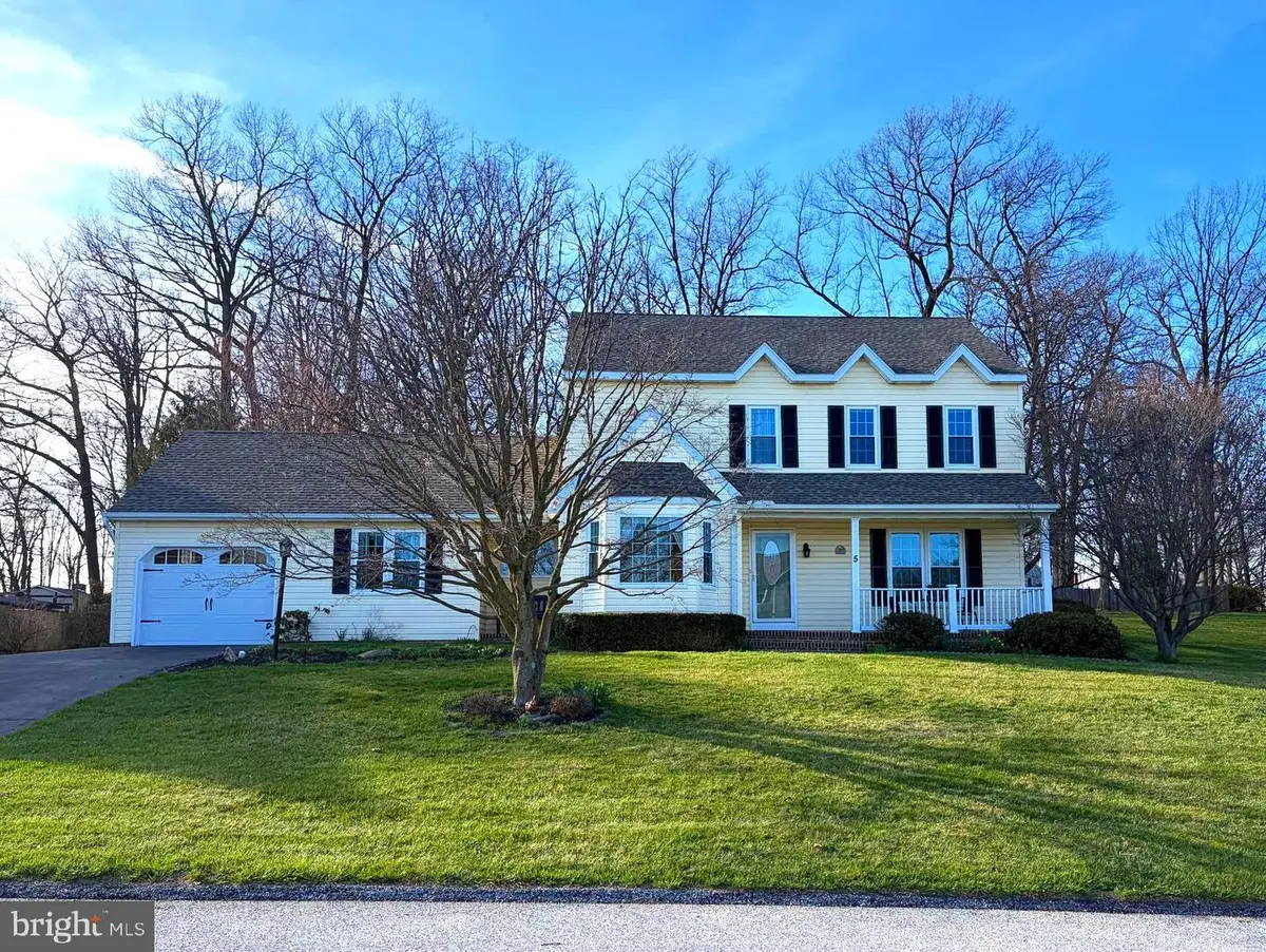 5 N Shaffer Dr, New Freedom, PA 17349 - #1