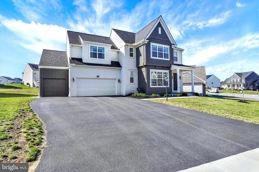 245 Hollyhock Dr, Manchester, PA 17345 - #3