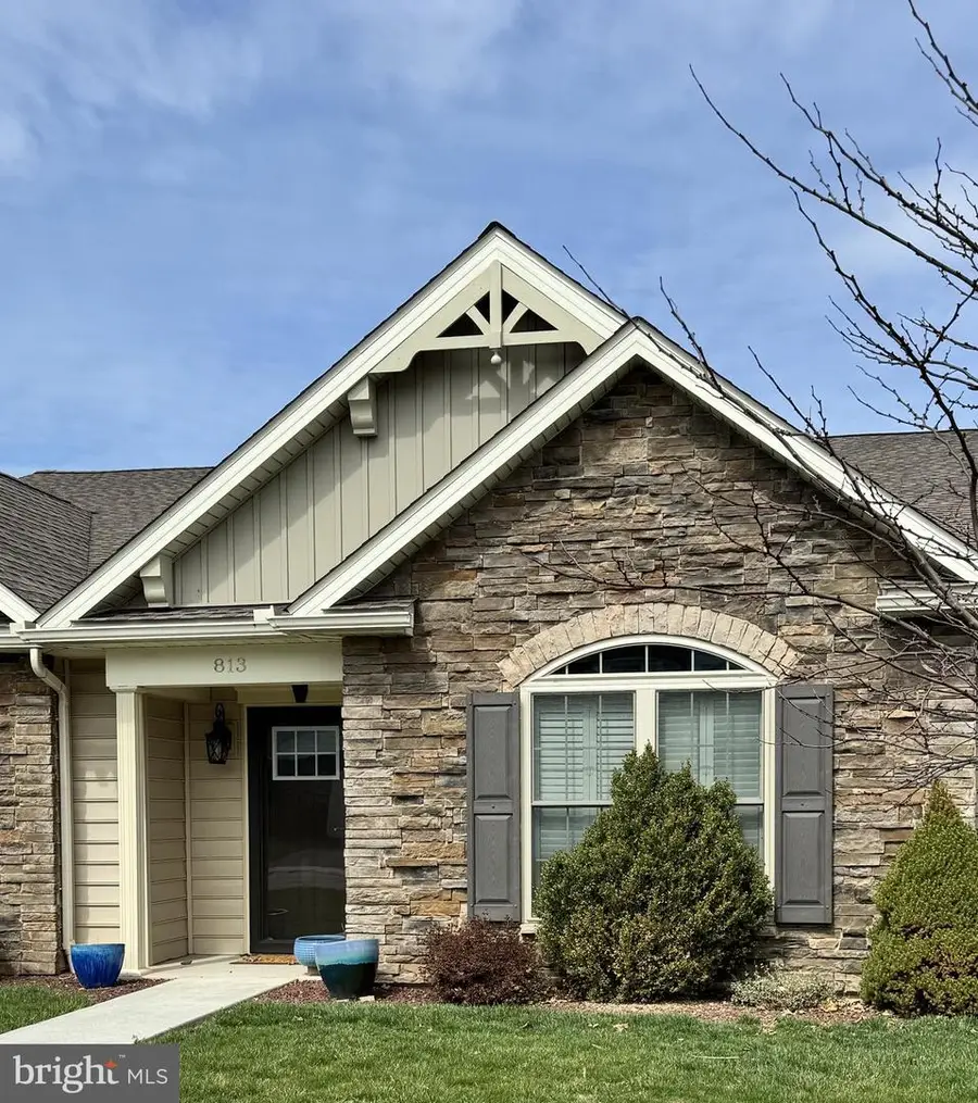 813 W Middle St, Hanover, PA 17331 - #2