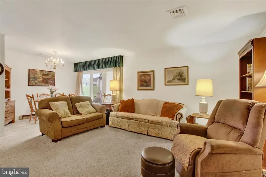 1864 Azalea Dr, York, PA 17408 - #2