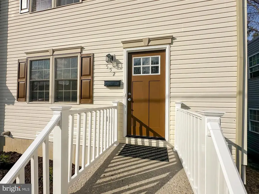 552 Locust St, Hanover, PA 17331 - #3