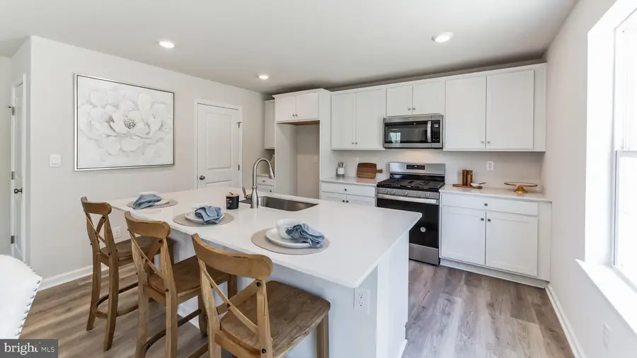 315 Grantway Dr, York, PA 17404 - #2