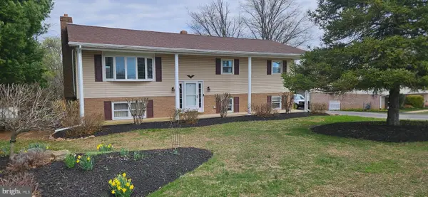 2733 Vireo Rd, YORK, PA 17403