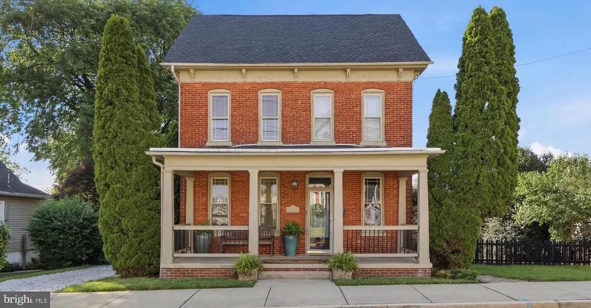 24 S Franklin St, Dallastown, PA 17313 - #1