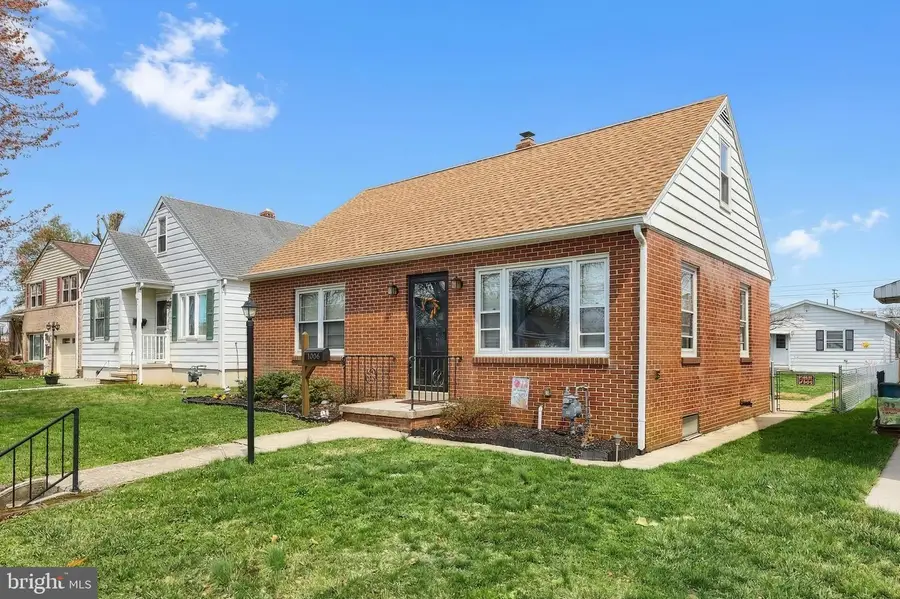 1006 E Walnut St, Hanover, PA 17331 - #3