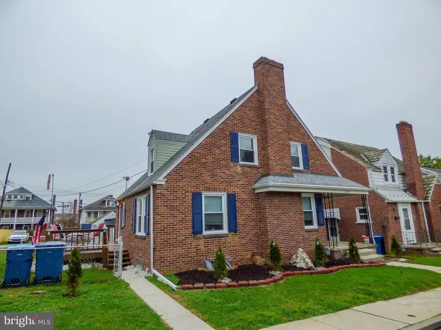 1277 W Poplar St, York, PA 17404 - #2