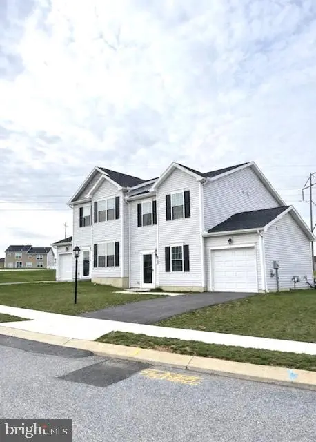 3755 Castle Dr, Dover, PA 17315 - #2