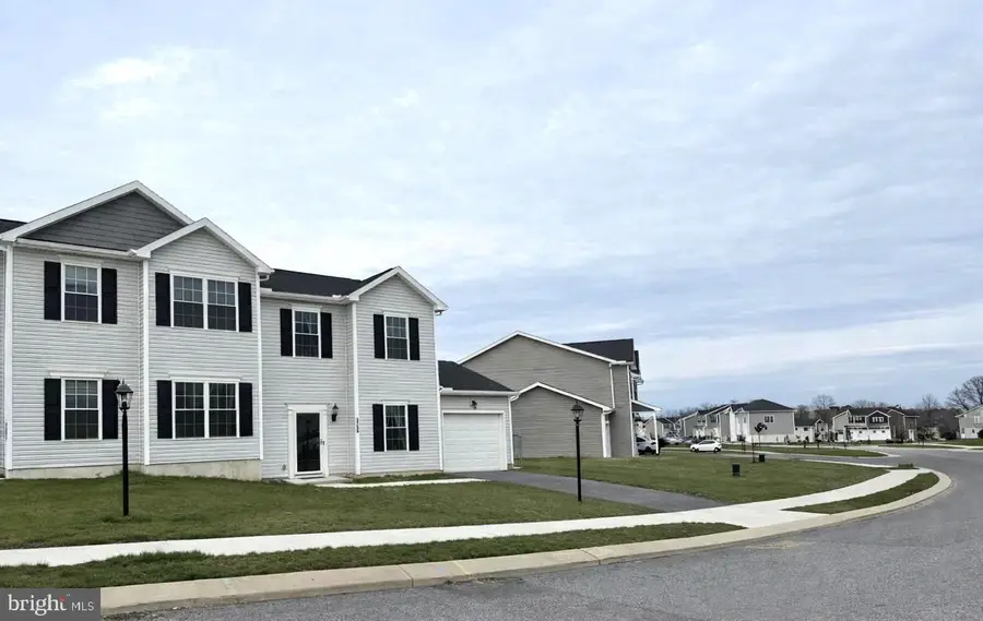 3755 Castle Dr, Dover, PA 17315 - #3