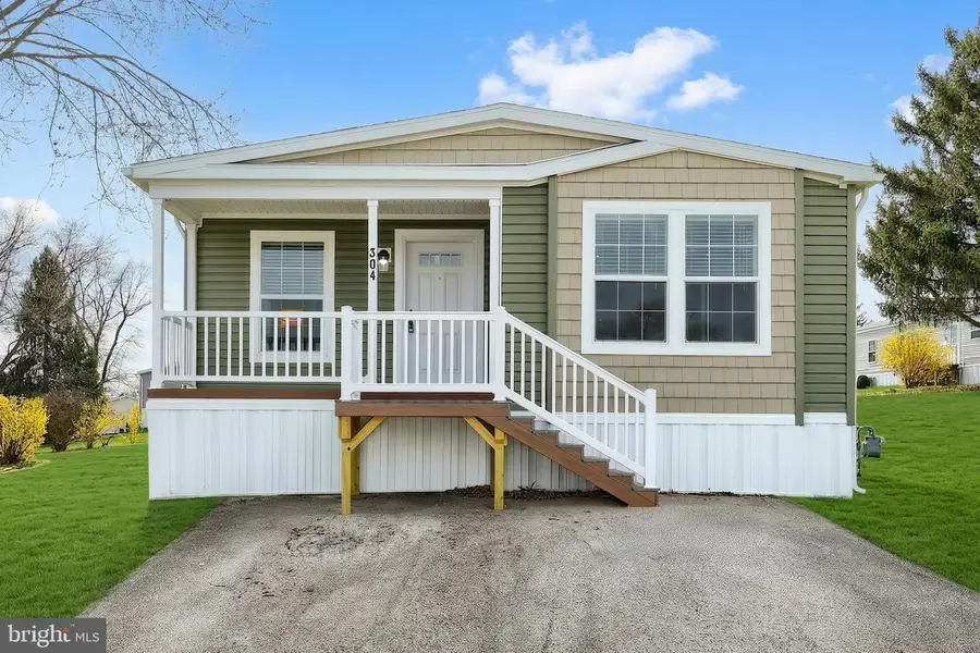 304 Landola Ave, Mount Wolf, PA 17347 - #3