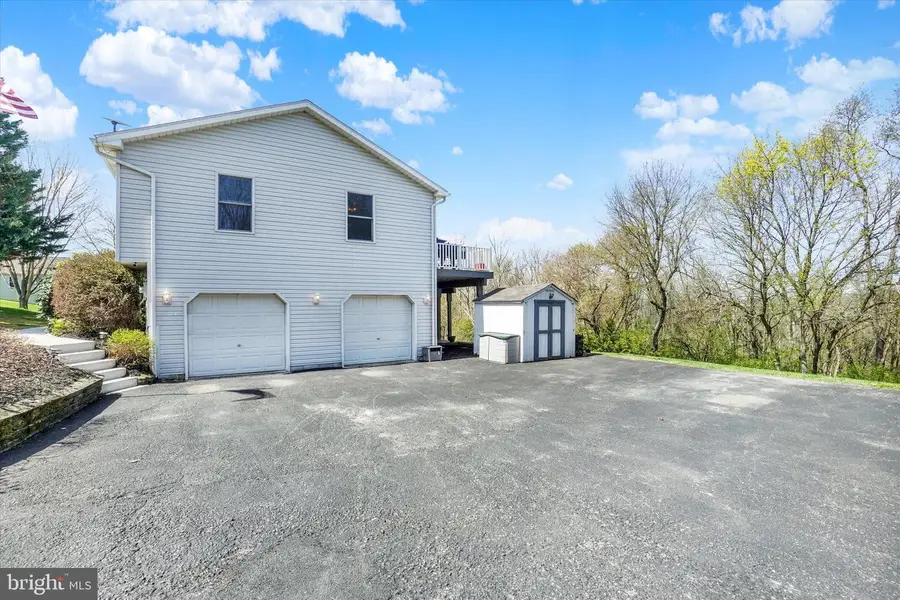 116 West Ct, Glen Rock, PA 17327 - #3