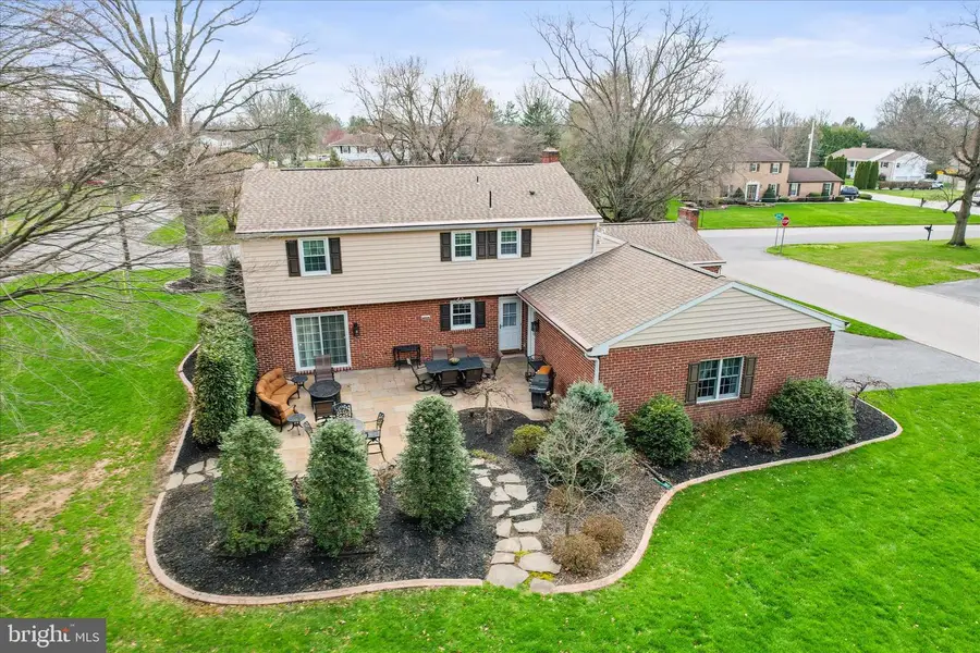 1240 Garrison Dr, York, PA 17404 - #2