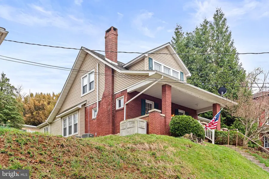 1 Terrace Hts, Glen Rock, PA 17327 - #3