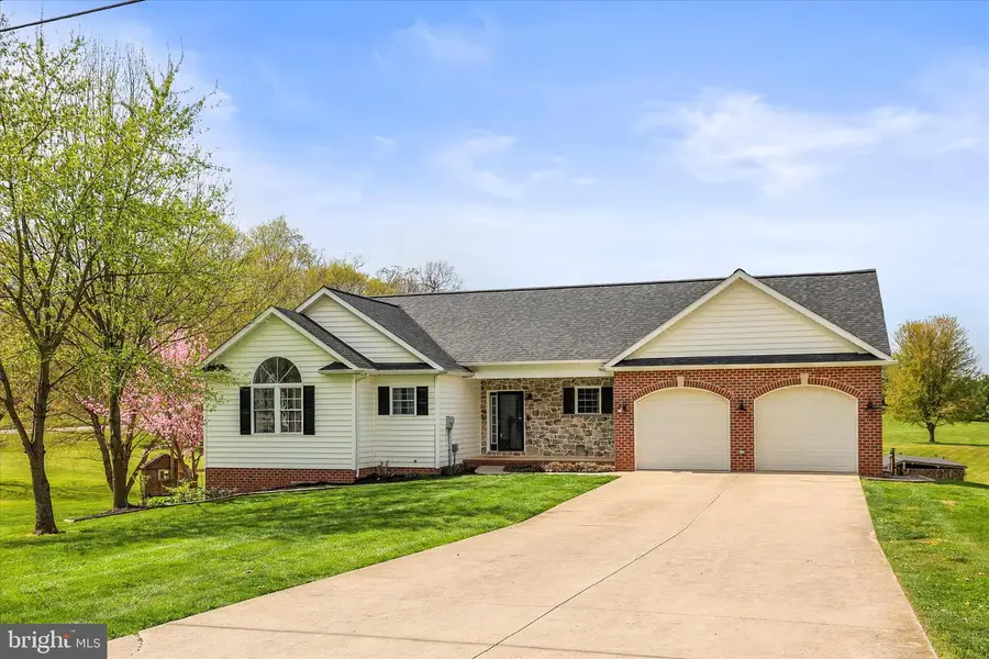 6495 Pamadeva Rd, Hanover, PA 17331 - #3
