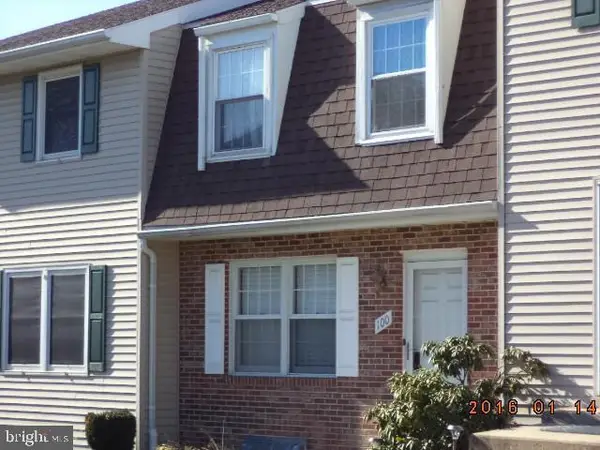 100 Dew Drop Ct #100, YORK, PA 17403