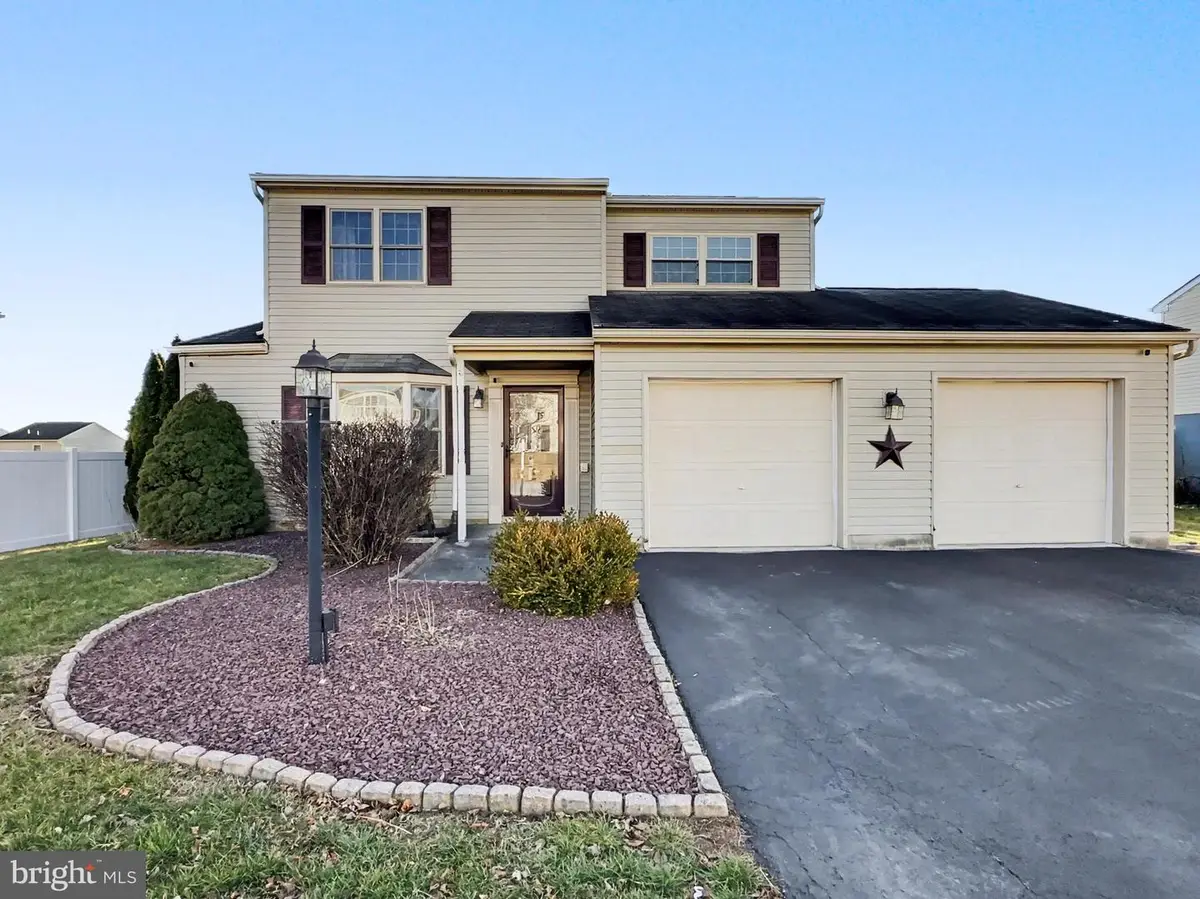 3025 Solar Dr, Dover, PA 17315 - #1