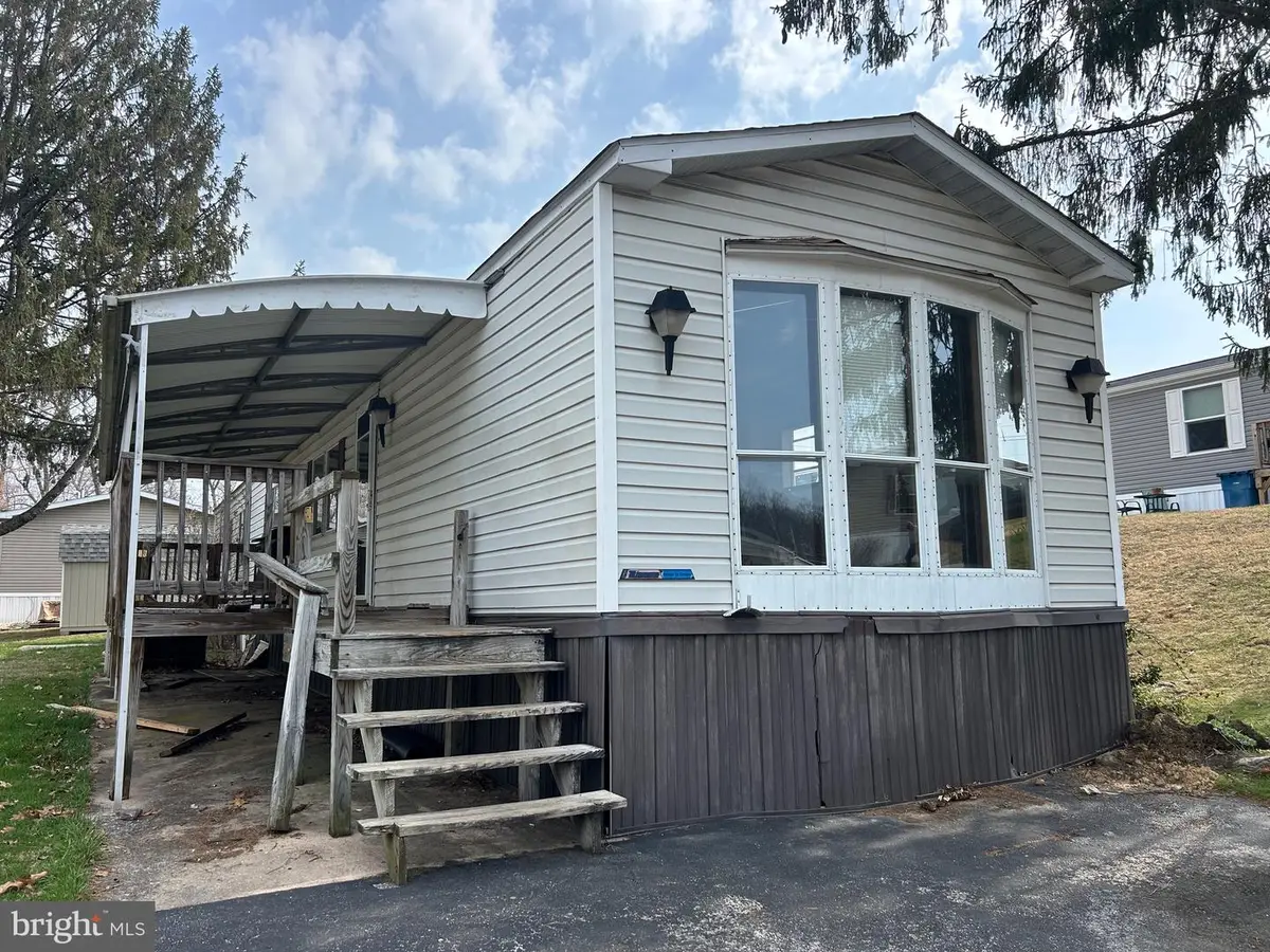 121 Chestnut Hill Dr, York, PA 17408 - #1