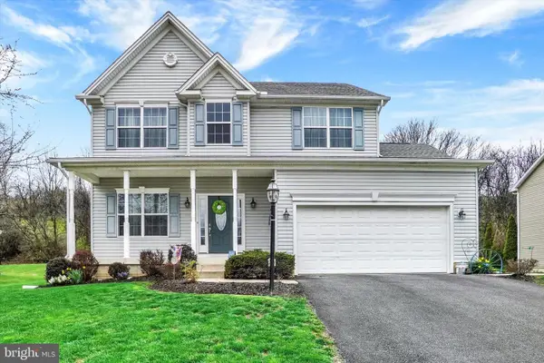 2695 Friends Cir, YORK, PA 17408